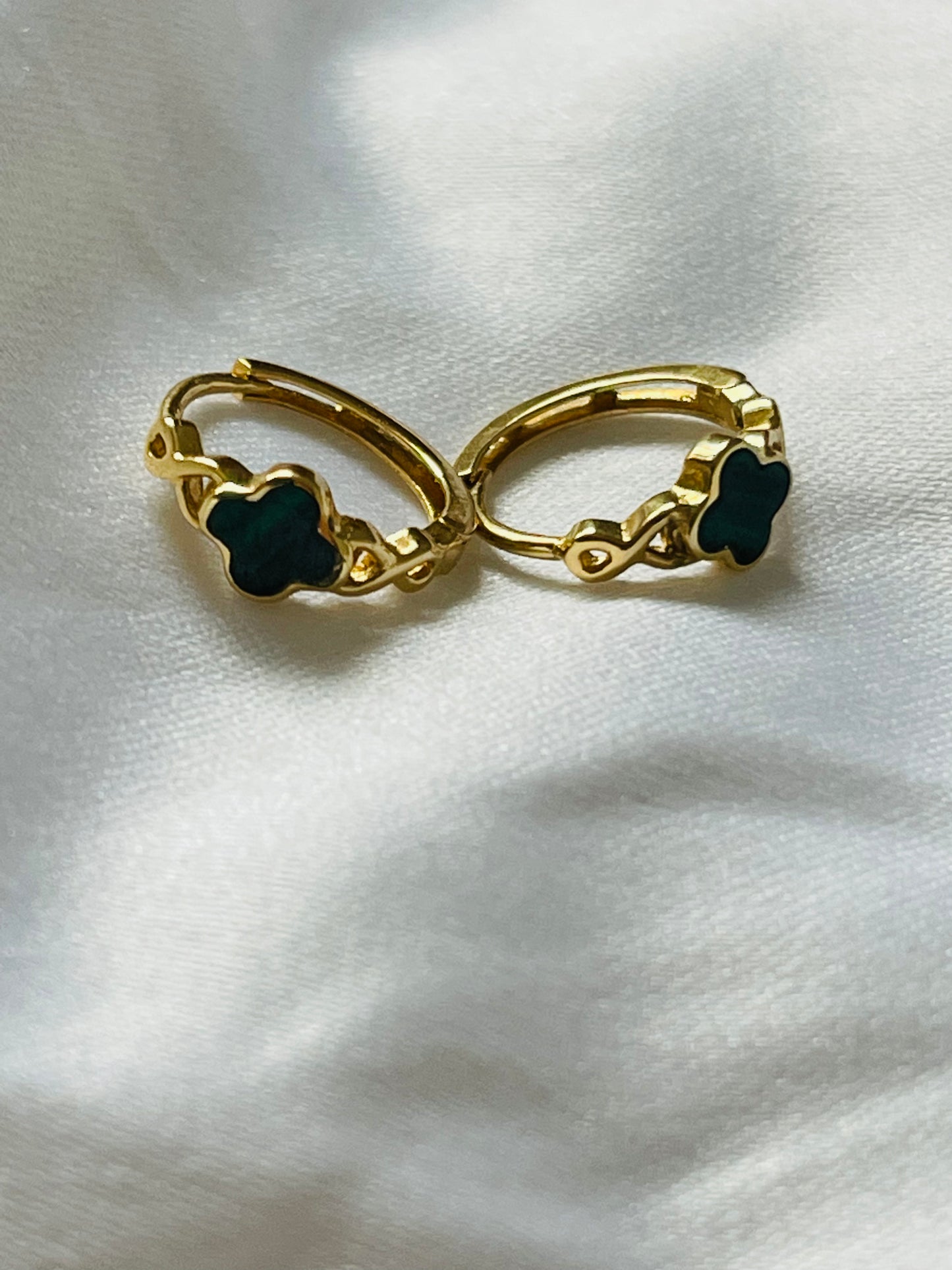 18k solid gold clover Huggies earrings