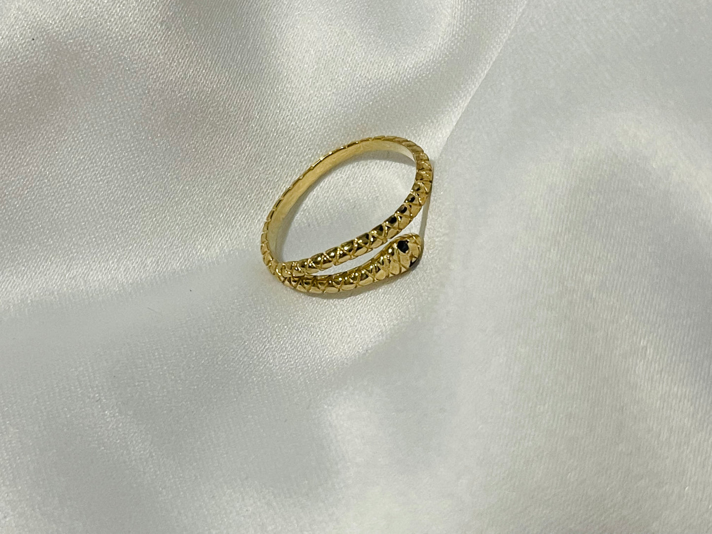 9k solid gold mini pattern snake ring