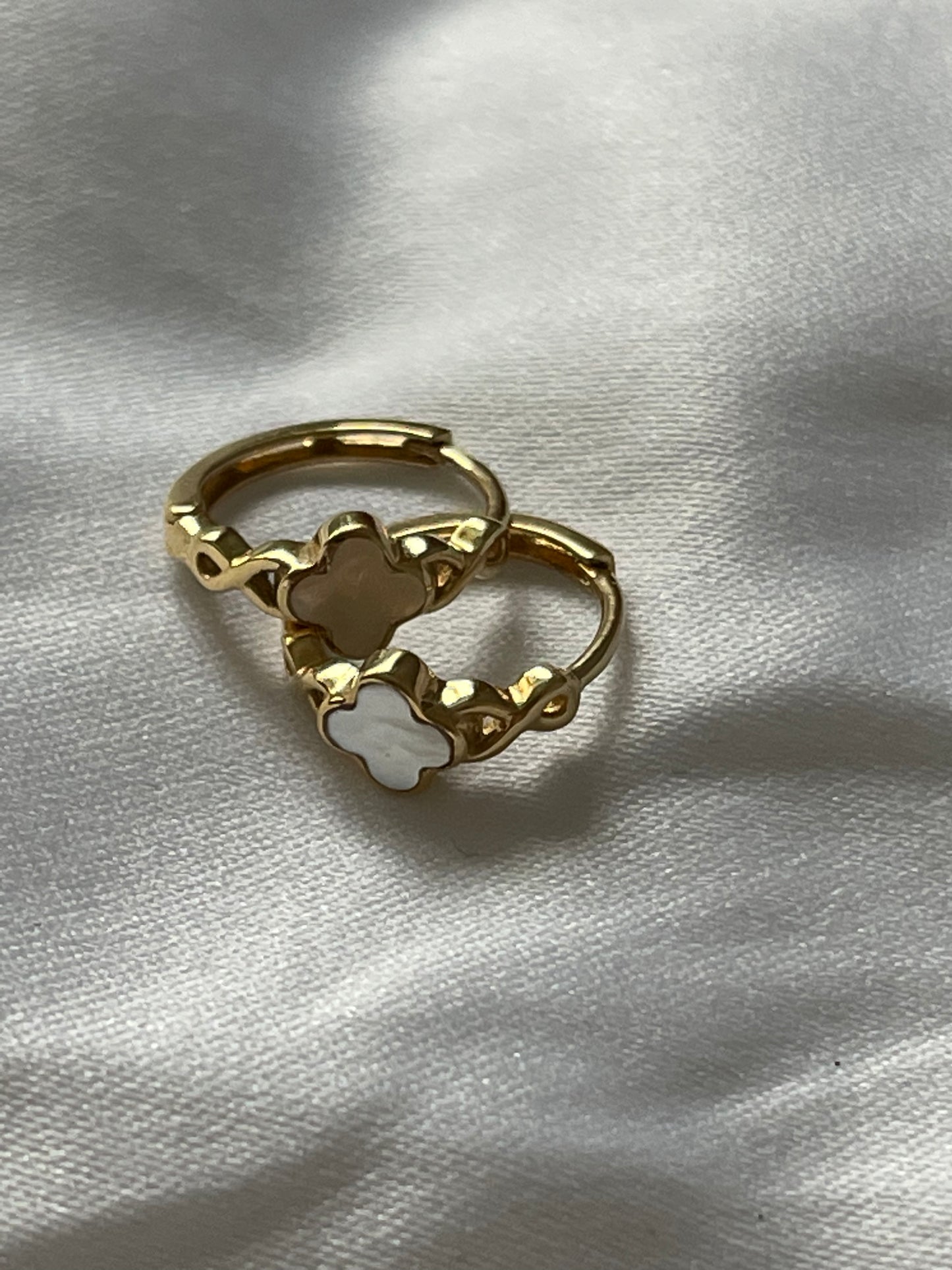18k solid gold clover Huggies earrings