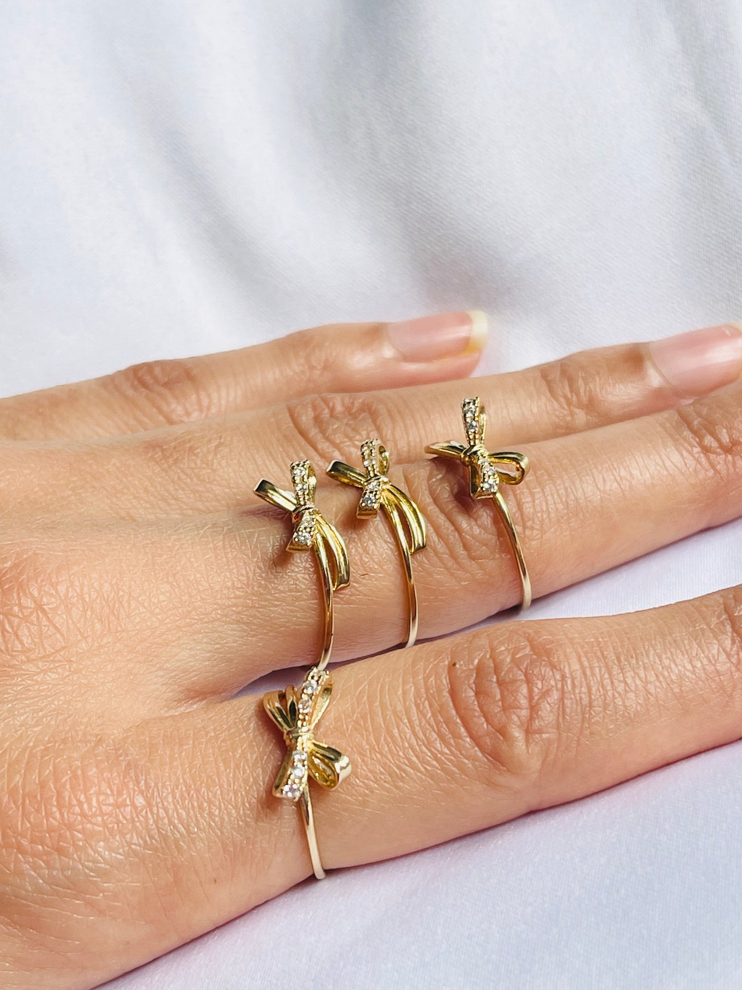 9k solid gold bow ring