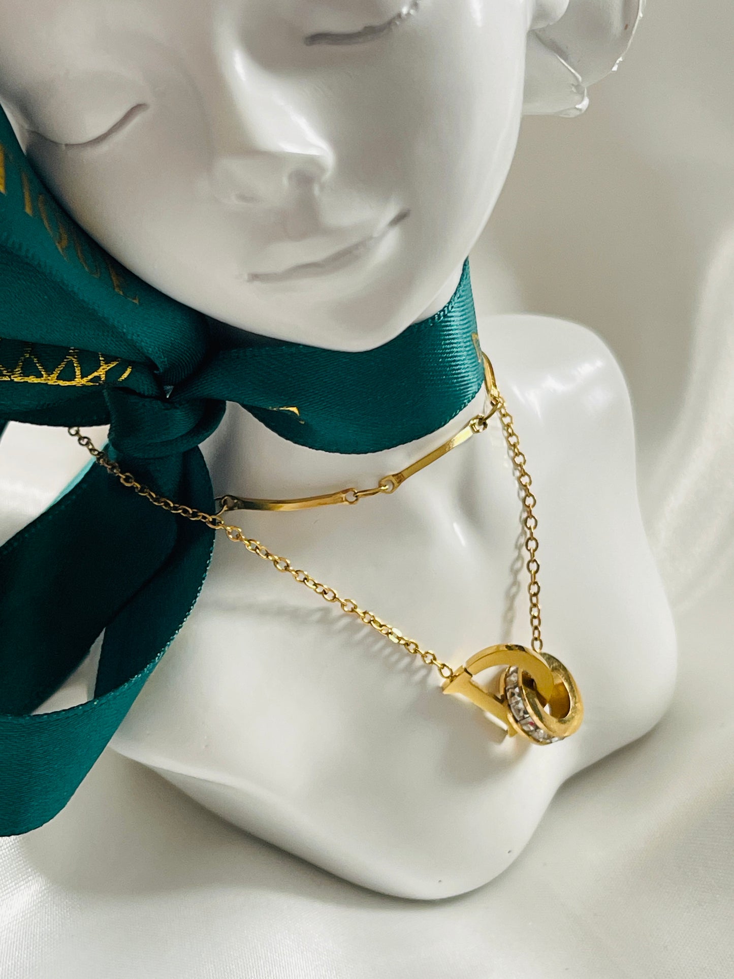 Initial Dee necklace
