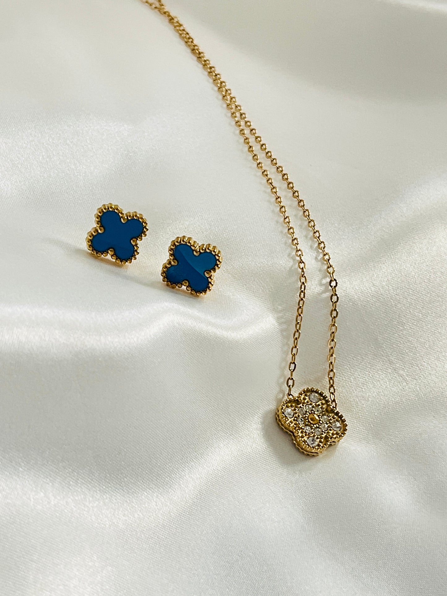 Double sided Flower blue necklace set clearance sale
