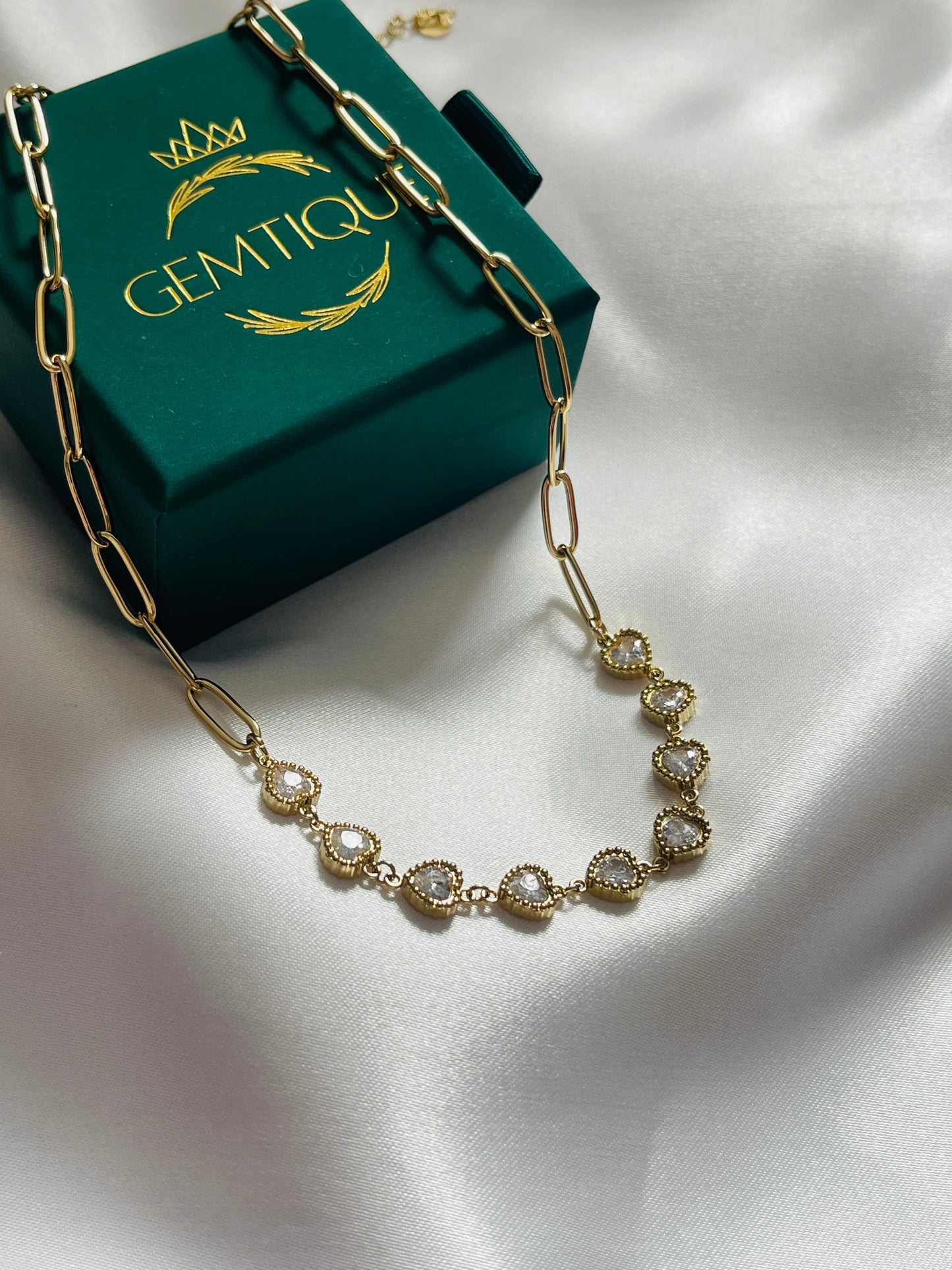 Elegant love stone necklace