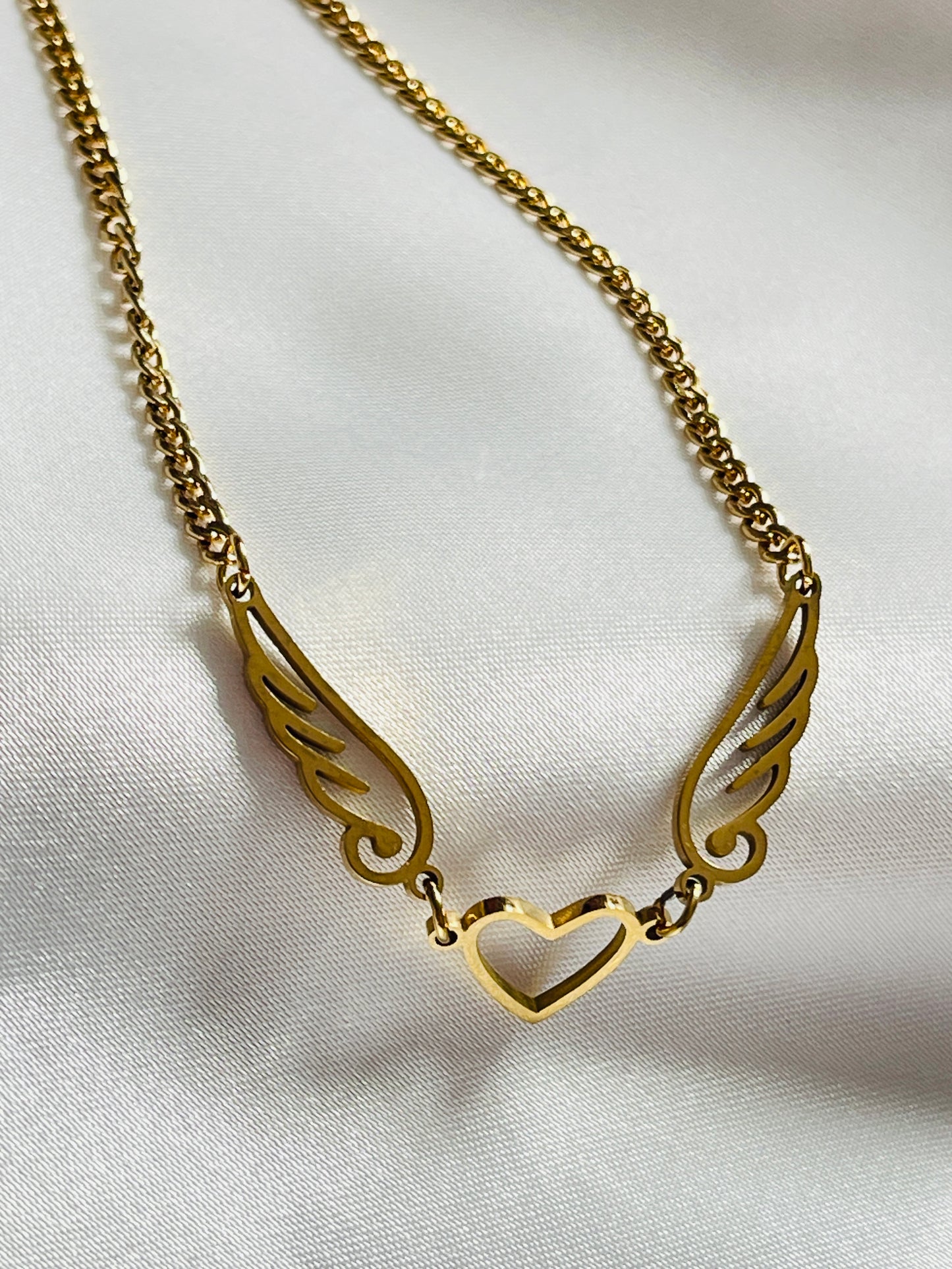 Angel wing necklace