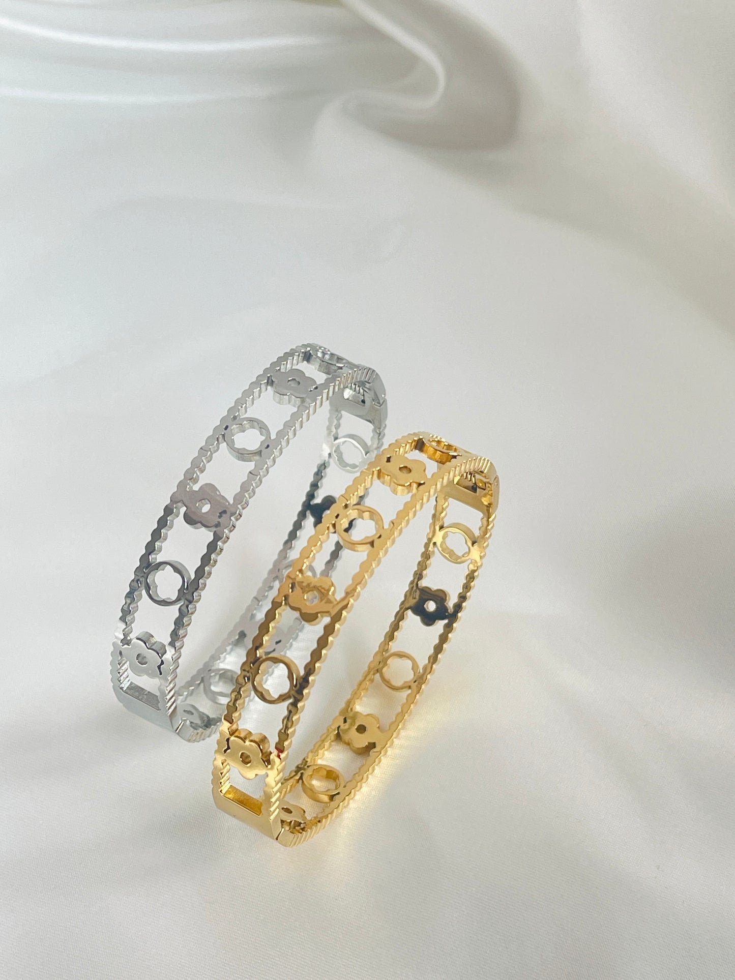 Mesh gold silver bangle