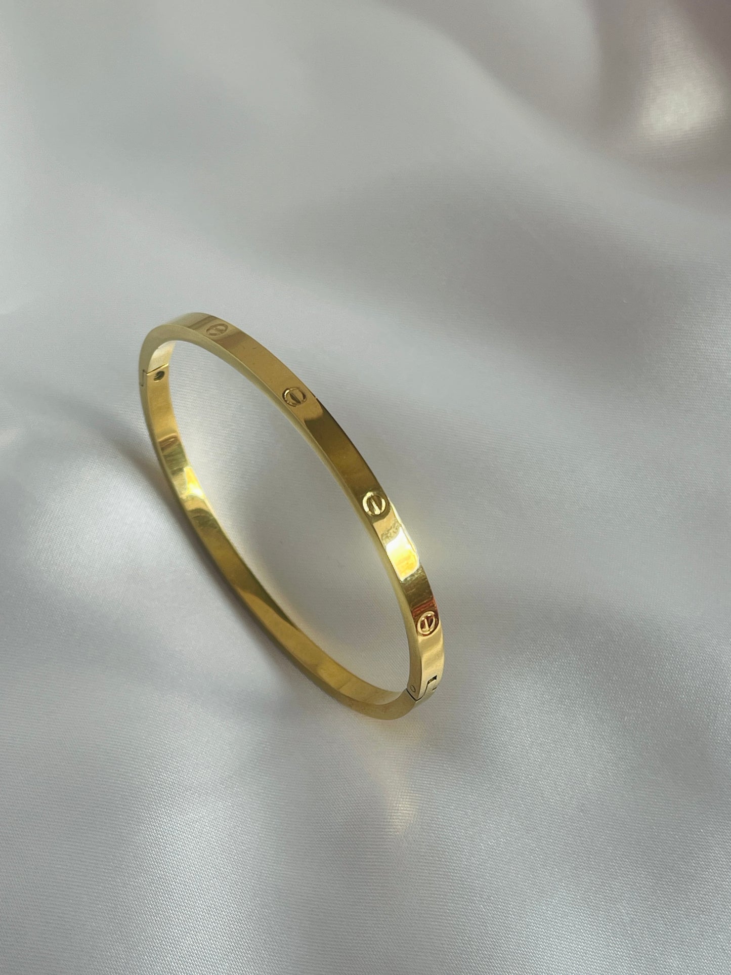 Plain screw bangle bracelet