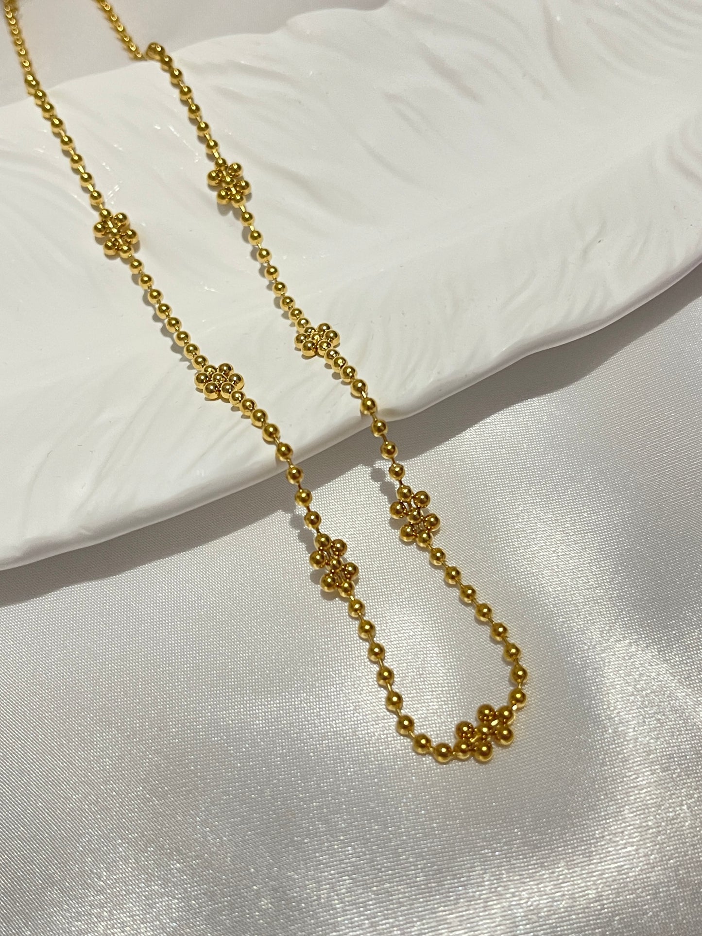 Beads on beads flower necklace