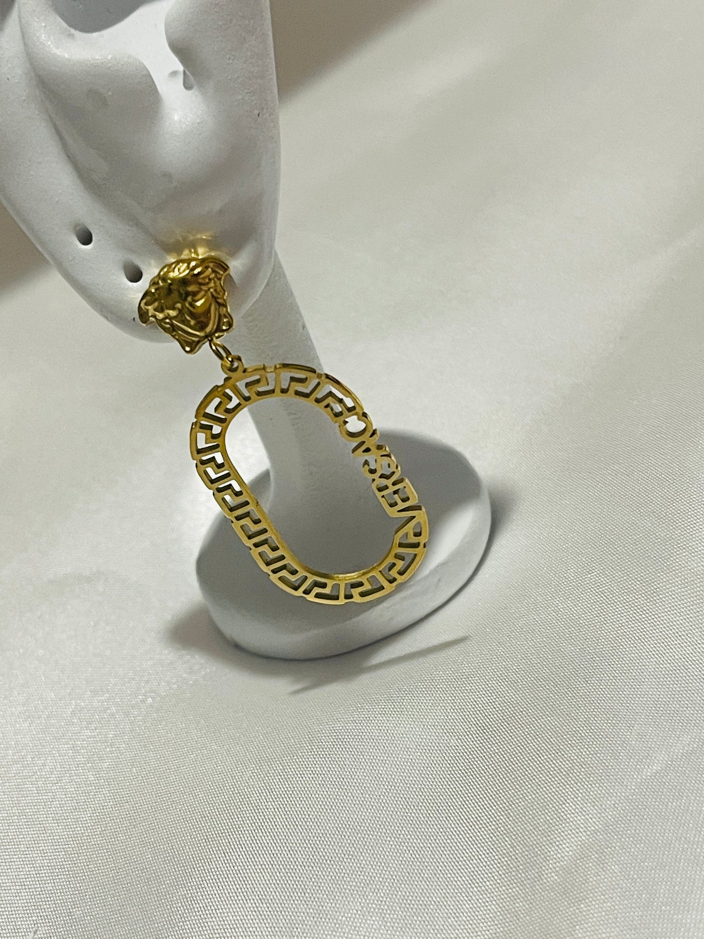 Vee dangling earrings