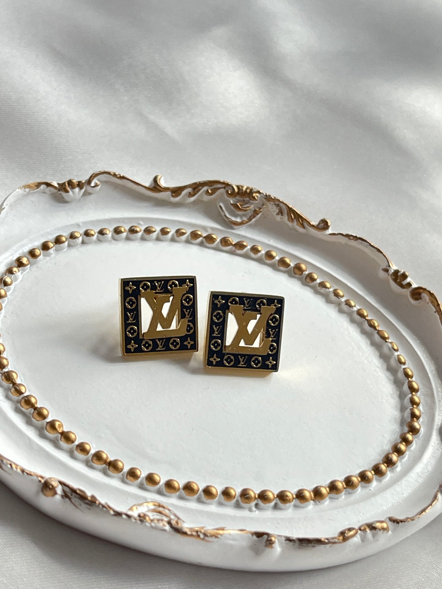 Lowee square black/gold earrings sale
