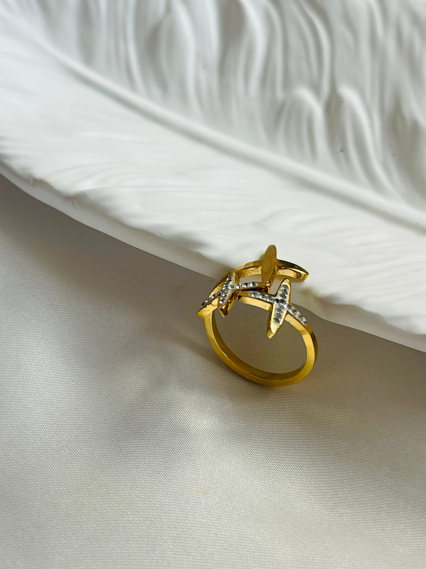 Staro ring