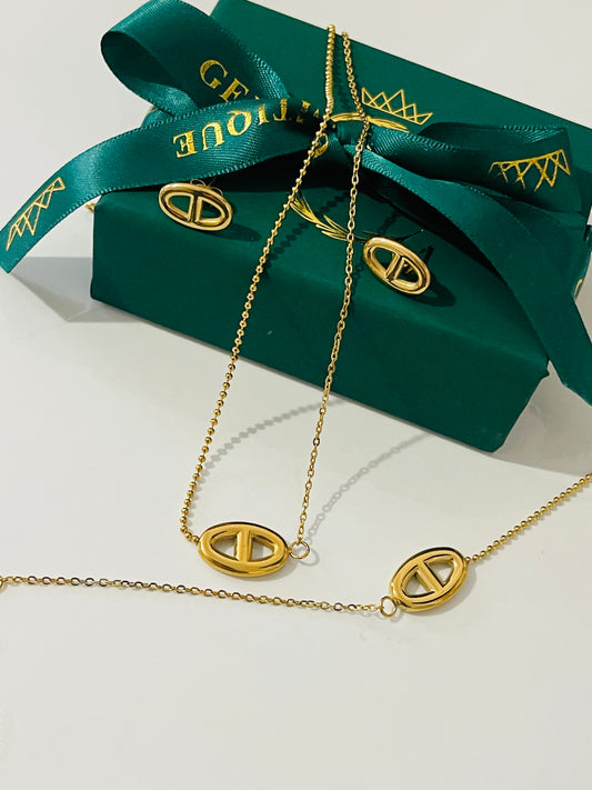 Piggy Necklace gift set