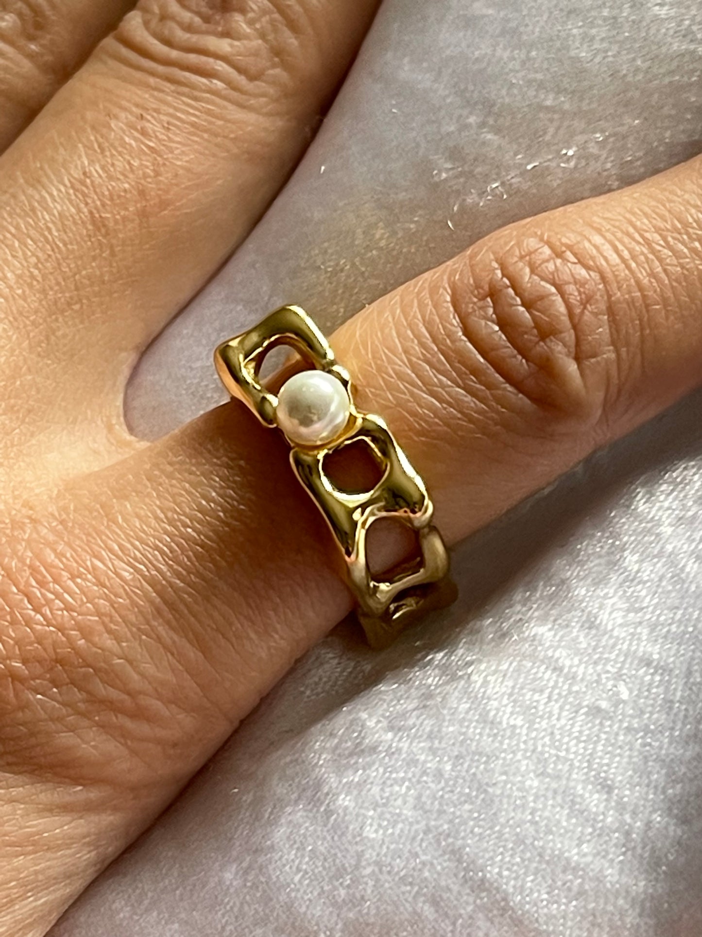 Unique square Pearl ring