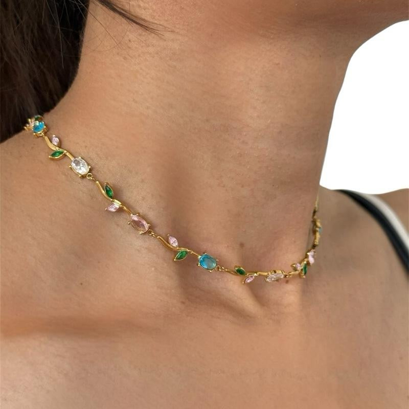 Mystic vine Necklace