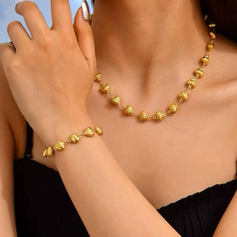 Chunky Crown Necklace