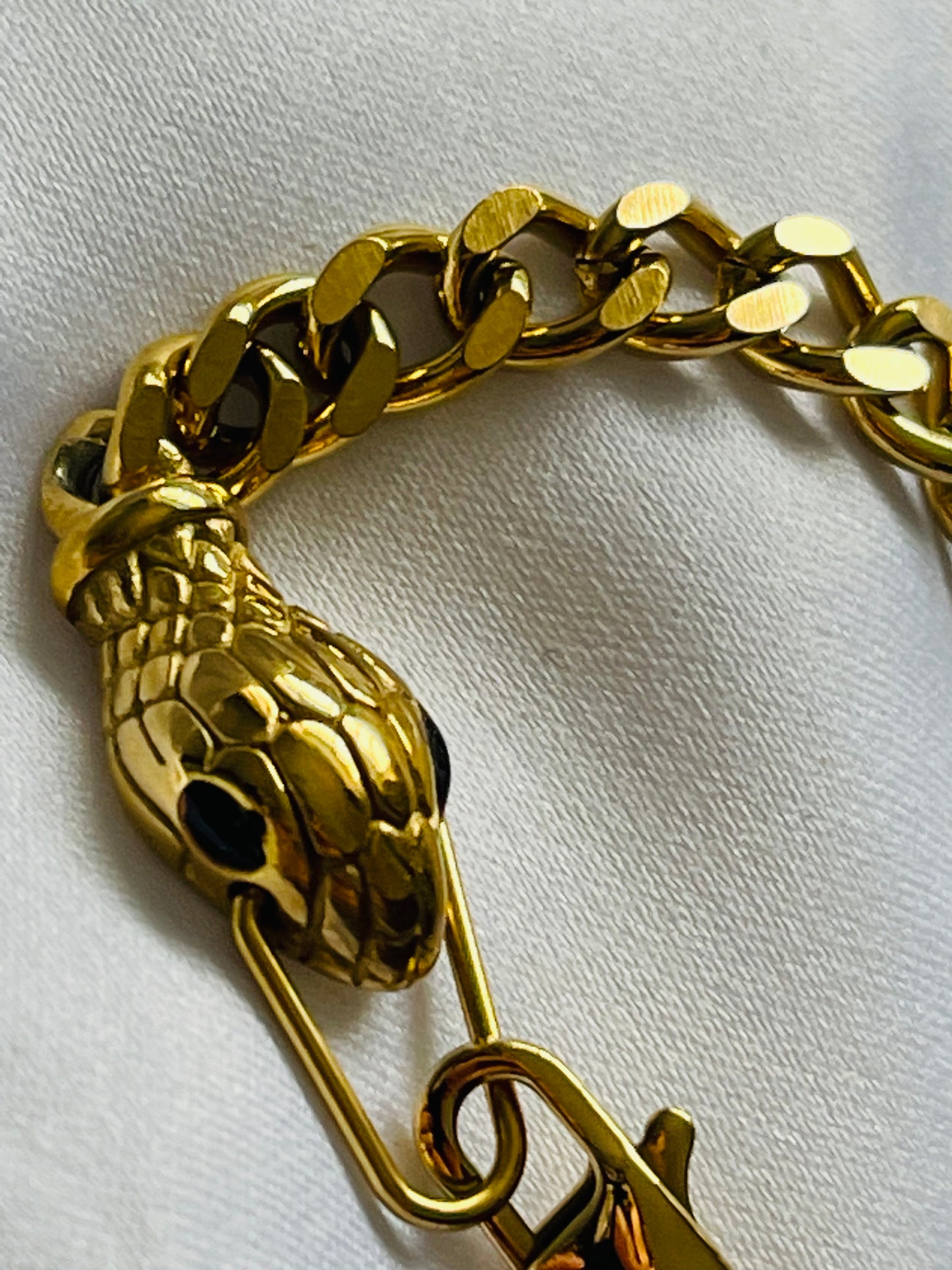 Snake chain bracelet