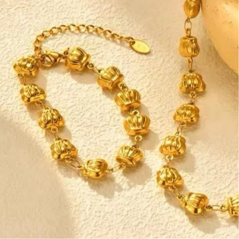 Chunky Crown Bracelet