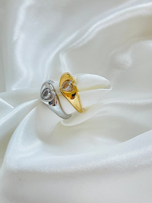 Love heart gem ring