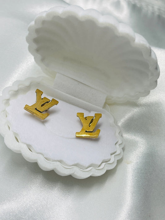Lowee medium earrings sale