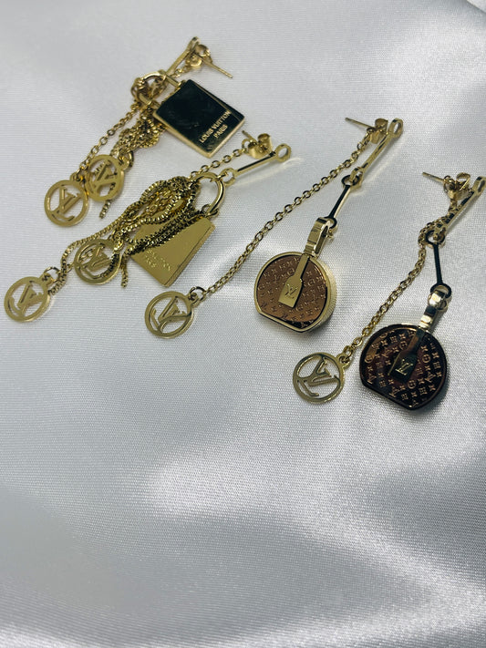 Dangling purse earrings
