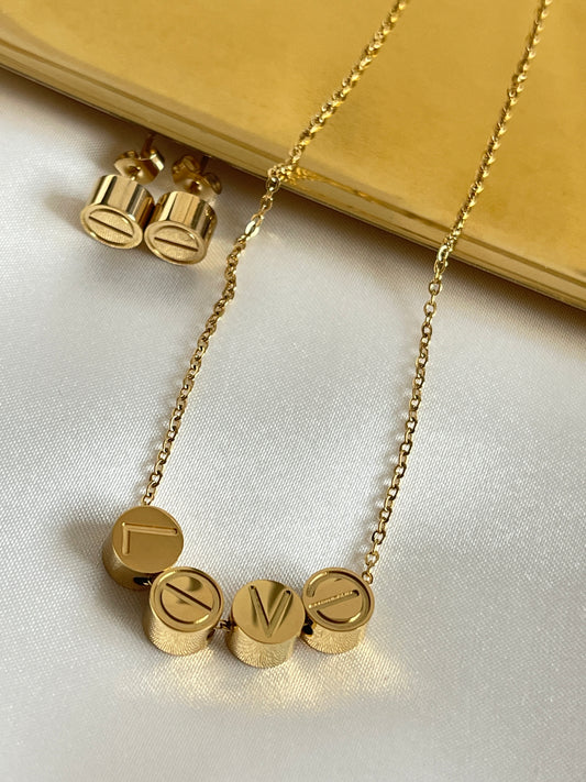 Screw love necklace set