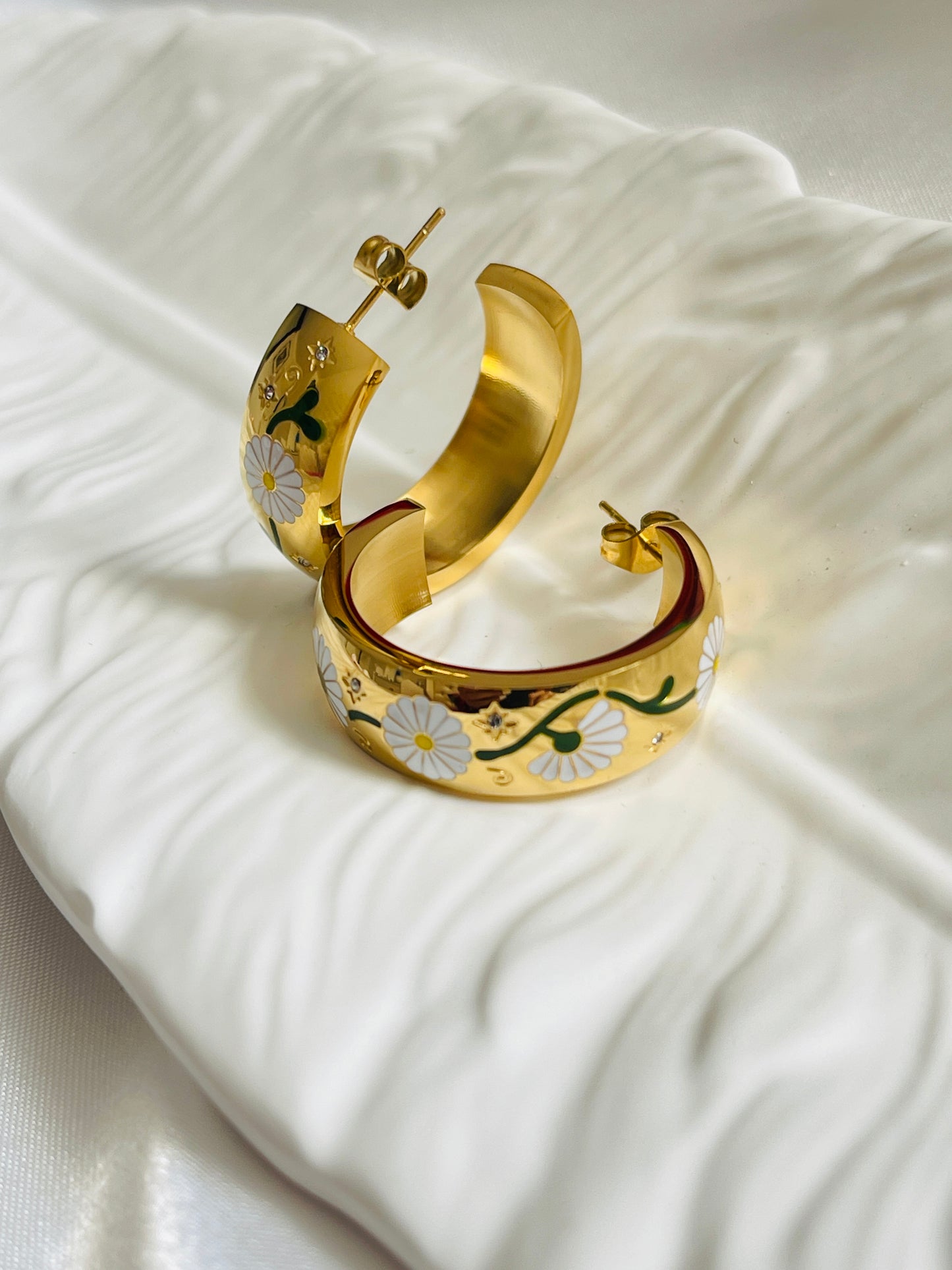 Daisy hand painted hoop earrings