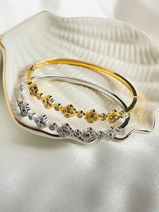 Bundle of flower CZ bangle