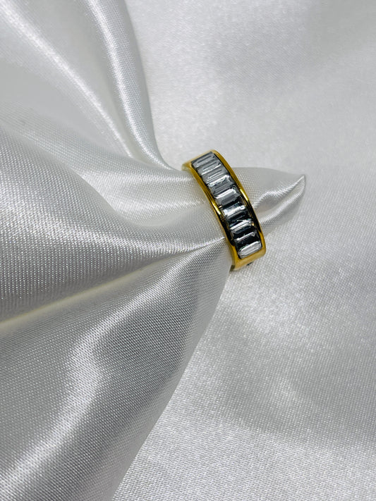 Ceecee gem ring band