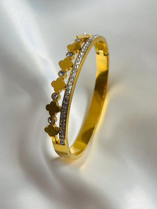 seven clove bangle