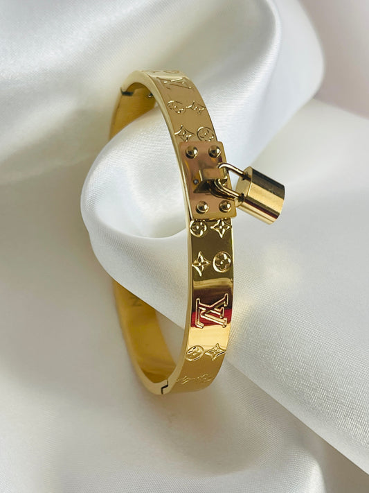 Lowee printed lock bangle