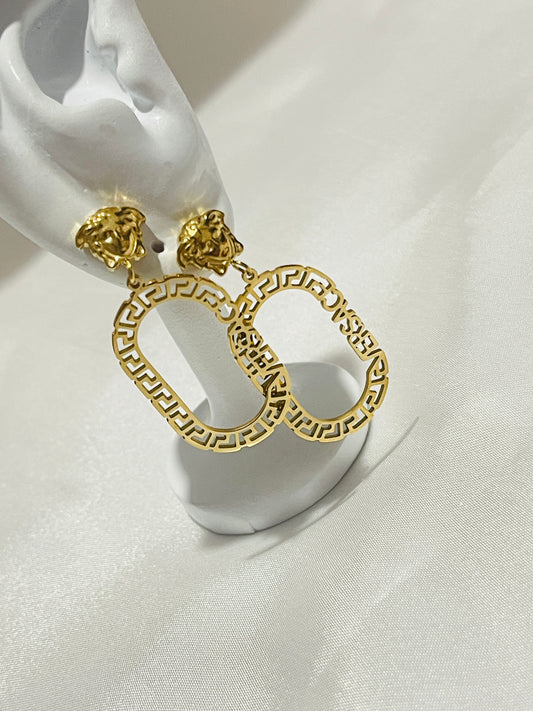 Vee dangling earrings