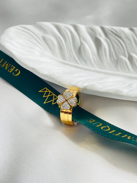 Clover 3 in one ring